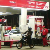 Sejumlah SPBU di Palembang Kehabisan Premium dan Solar